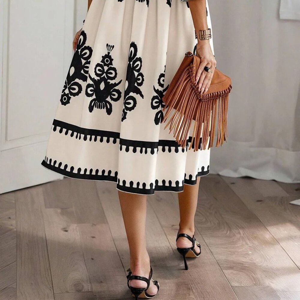 Printed Half Sleeve Knee Length Dress - Picture 9 of 10